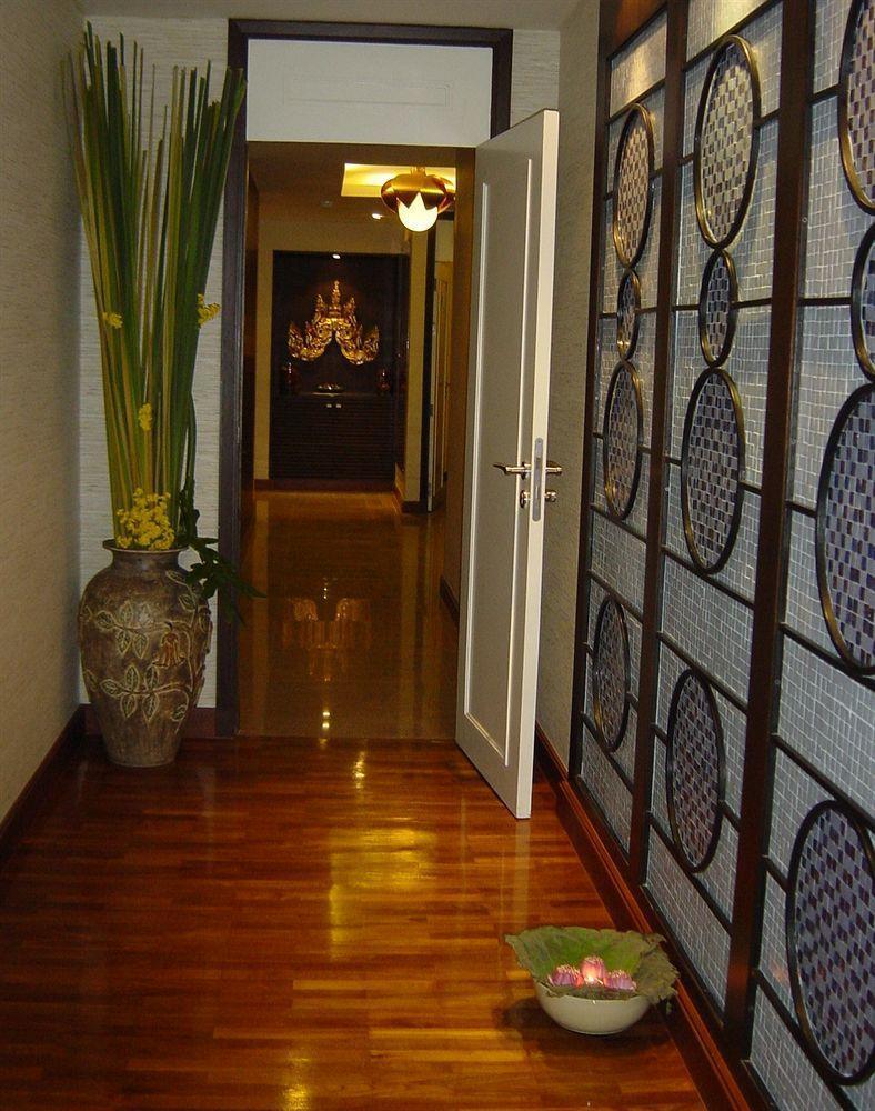 Gardengrove Suites Bangkok Exterior foto
