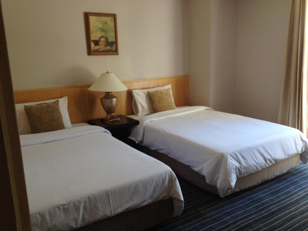 Gardengrove Suites Bangkok Habitación foto