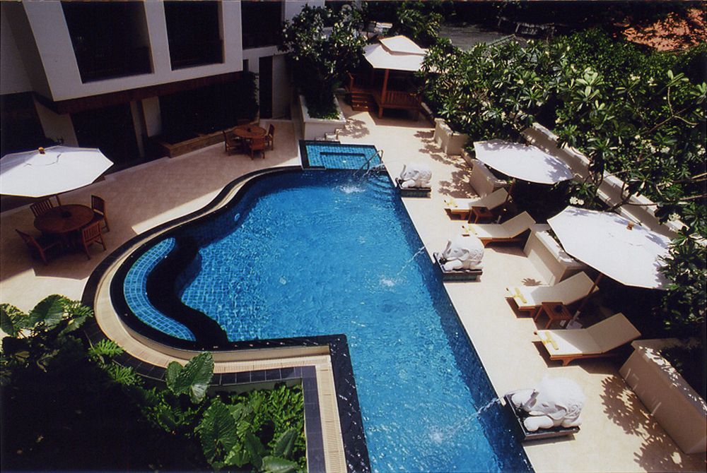 Gardengrove Suites Bangkok Exterior foto