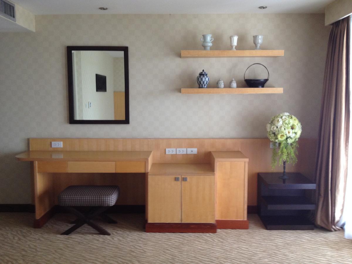 Gardengrove Suites Bangkok Habitación foto