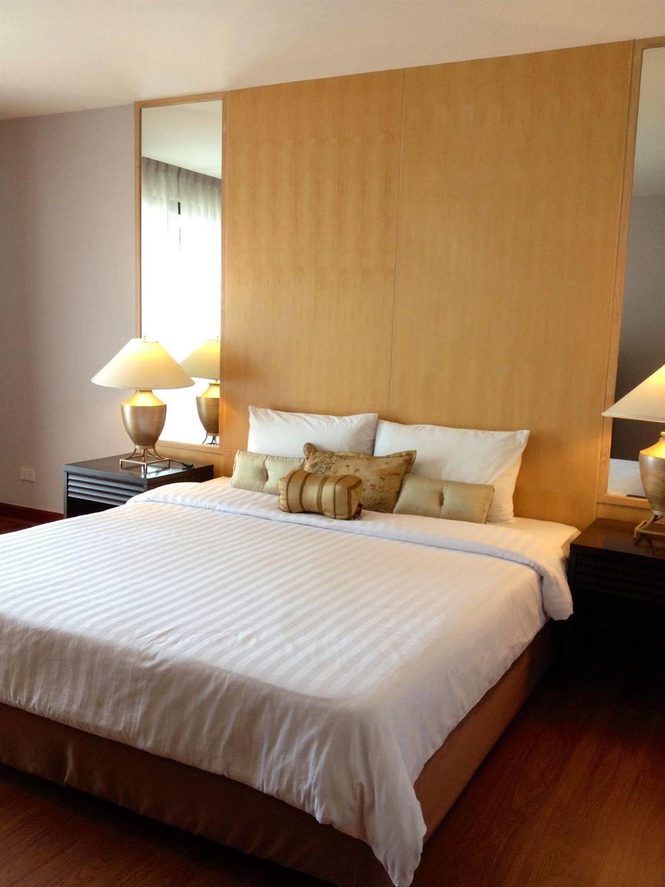 Gardengrove Suites Bangkok Exterior foto