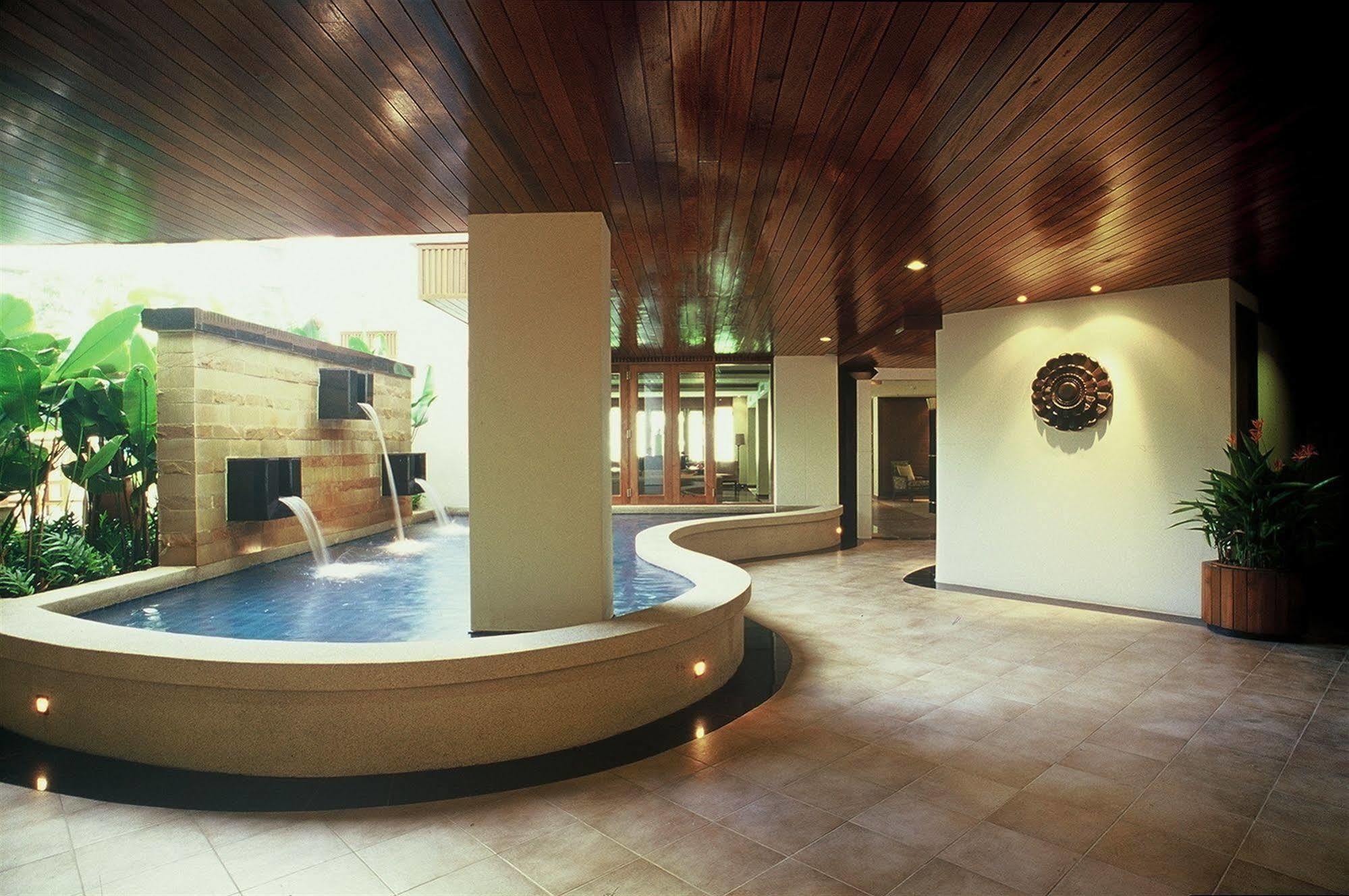 Gardengrove Suites Bangkok Exterior foto